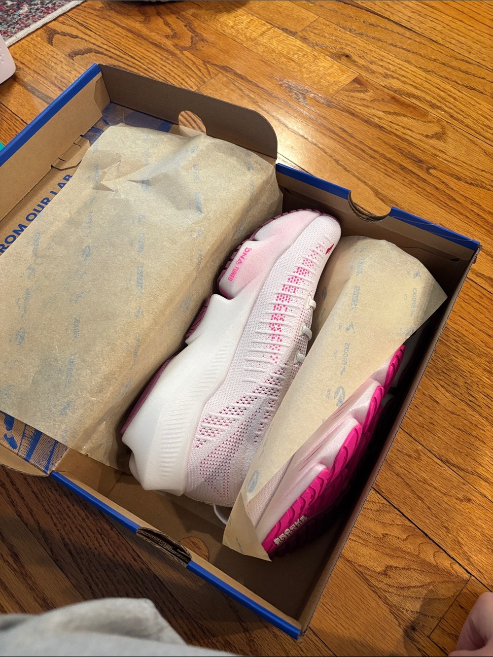 Brooks Women's White and Pink Knit Running Shoes